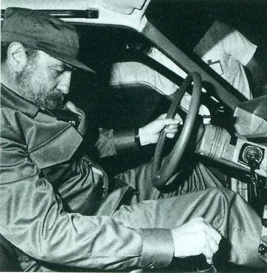 Знакомство Фиделя Кастро с новым советским автомобилем ВАЗ-2108, 1984 год.