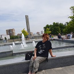 Лариса, 54, Москва