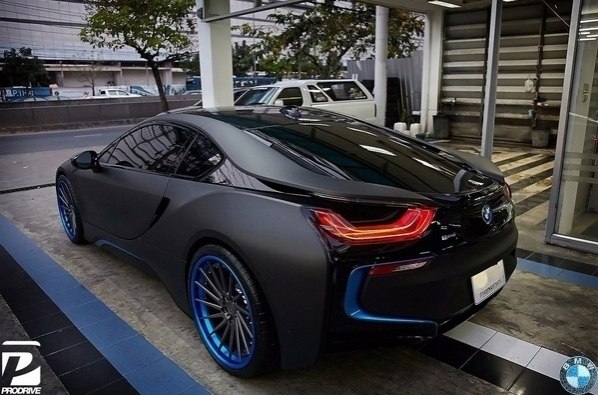 BMW i8 with DV.1 Whls - 8