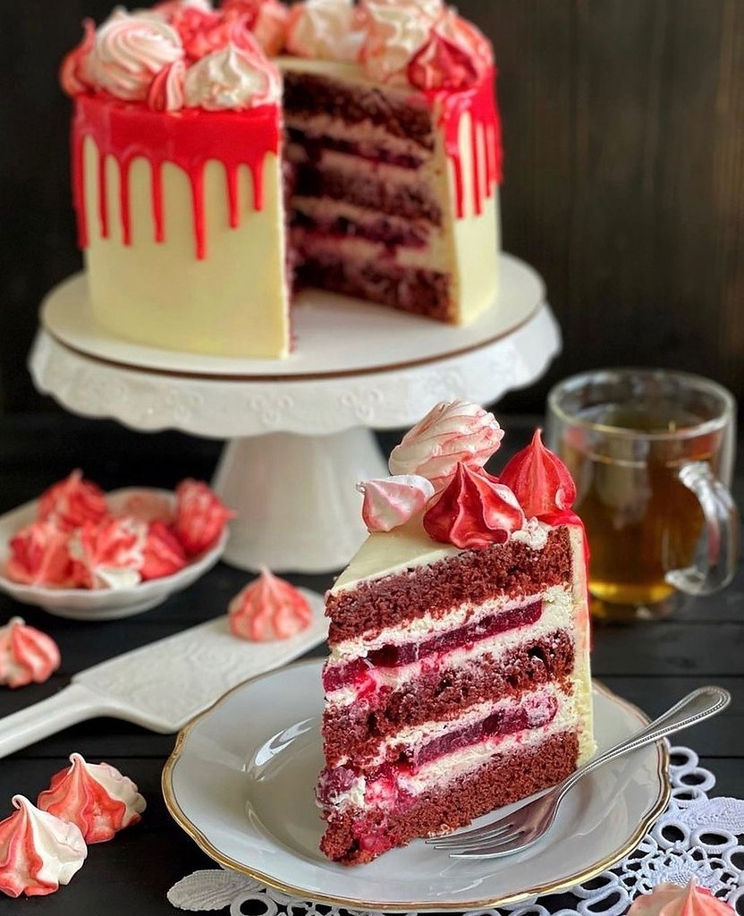 Торт «Красный бархат» («Red velvet”). Знаменитый на весь мир американский торт. Там его пекут уже ...