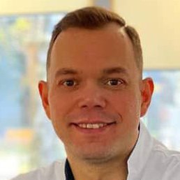 Derrick, �����������, 42 ����