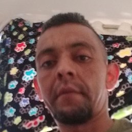 Luis, , 39 