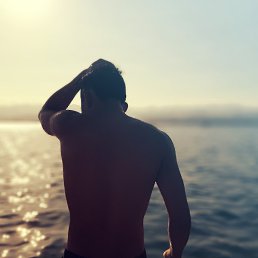 ������, ������, 33 ����