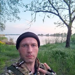 Pavel, 36, Голая Пристань