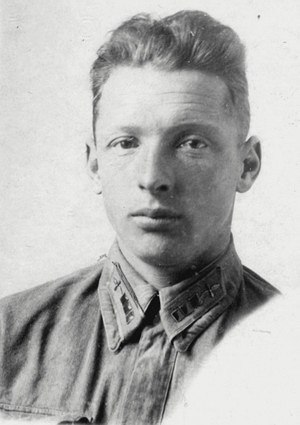 Запрягаев Иван Иванович.Родился 26 сентября 1909 года в деревне Есеневка (ныне Кинешемский район ...