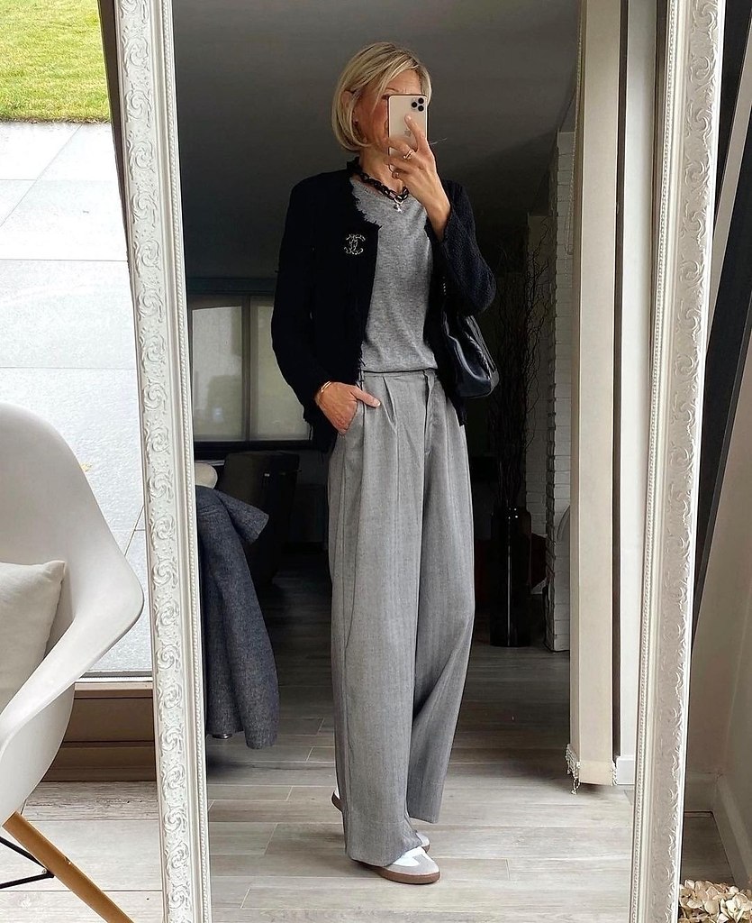  & .10   Anne Bastien    :1    ... - 9