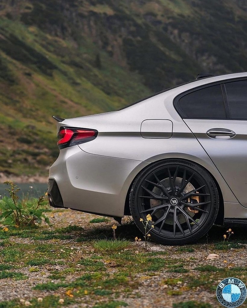 BMW F90 M5 - 2