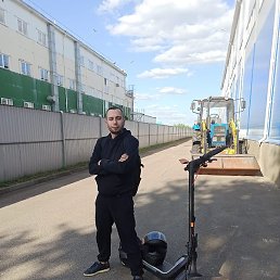Viktor, , 34 