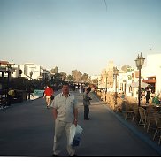 ���������, 53 ����, ������������