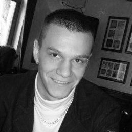 L&aacute;szl&oacute;, ��������, 18 ���