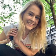 Viktoriia, 27 , 
