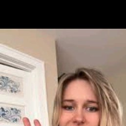 Alexis dorris, 25, 