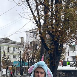 VLAD, 20, 