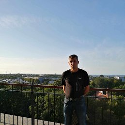 Alexsandr, 49, 