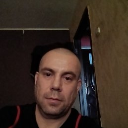 Mir, 38, 