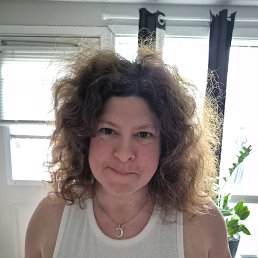 Christine, 43, 