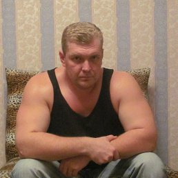 Viktor, 47, 