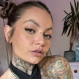 Lola Blakes, ��������, 27 ���