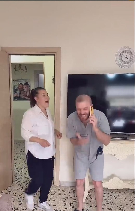    .    ,     