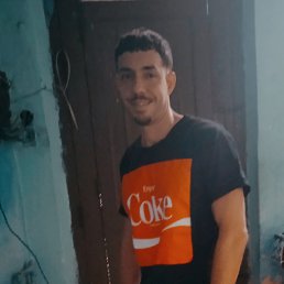 Yovany, 32, 