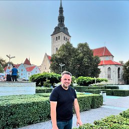 Denis, 42 , -