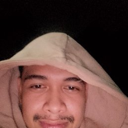 John, 30, 
