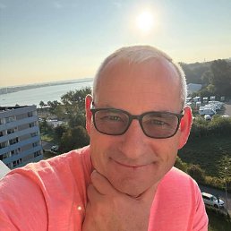 Foley Celestine, 52, ,  