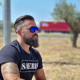 Max, , 37 