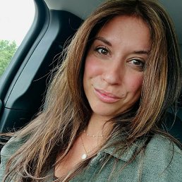Olivia, 32, 