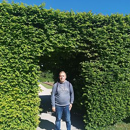 Slava, 42, 