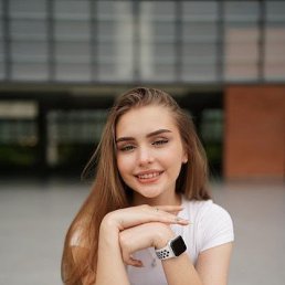 Maria, 20, 