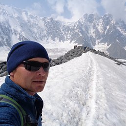 Alex, 42, 