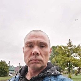 Vitaliy, 45, 