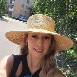 ZUKRA, 39, 