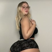 Alina, 19 , 