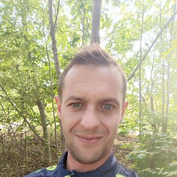 David, 33, 