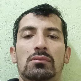 Ali, , 34 