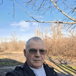 Владимир, 63, Докучаевск