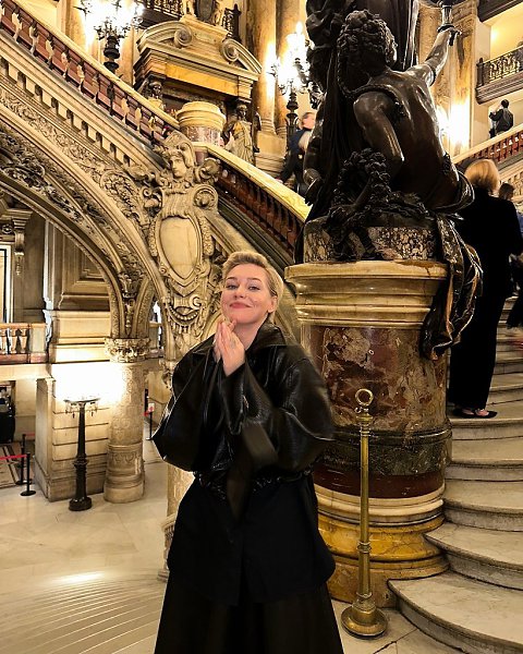 Говорят, Кристина Асмус гениально отыграла в спектакле