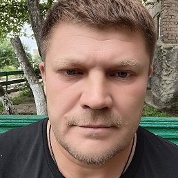 Pavel, , 42 