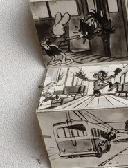 «Недавно разбирал старые полы в своей квартире и наткнулся на настоящую реликвию из прошлого». - 4