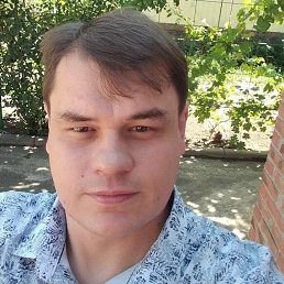 Den, 42, 