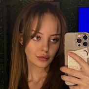 Anya, 21 , 