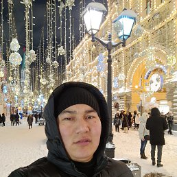Uzbek Uzigabek, 25, 