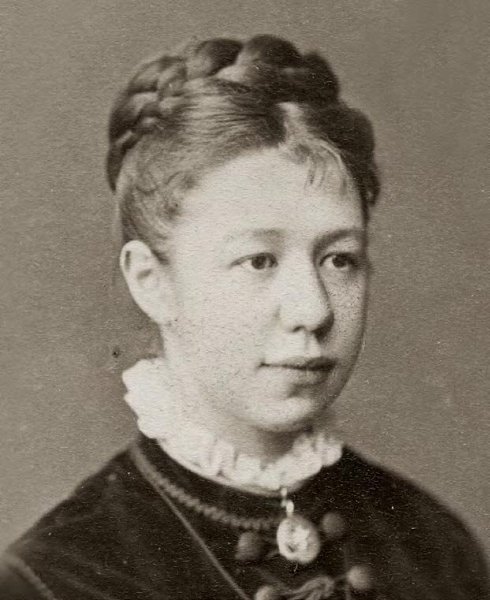 «Особа бабьего сословия».В апреле 1896 года некий московский извозчик съезжал по крутому спуску к ... - 7