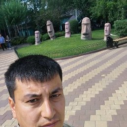 Jasur, 32, 