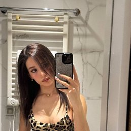 Franceska, 28, 
