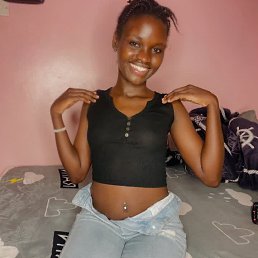 Aurelie, 18, 