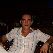 M����, , ����