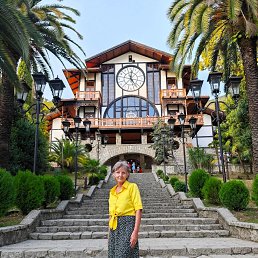 Ellen, 65, 
